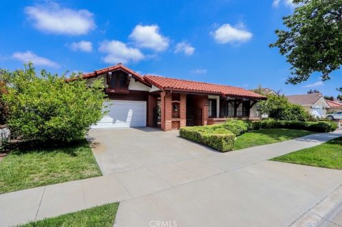 5711 Elsinore Ave, Orange, CA 92869-1465