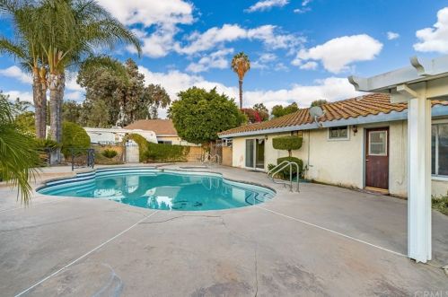 15740 Rancho Viejo Dr, Riverside CA  92506-5820 exterior