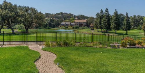 740 La Contenta Dr, Valley Springs, CA 95252-9329