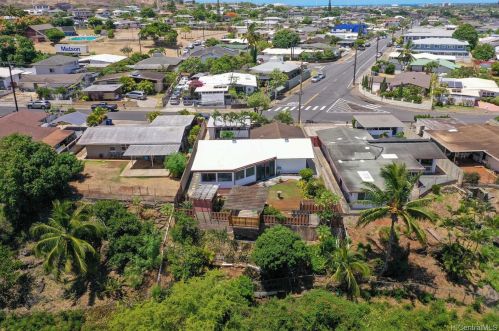 1620 Piikea St, Honolulu HI  96818-1843 exterior
