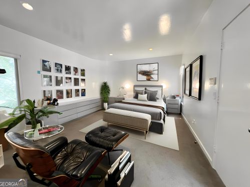13 Heards Overlook Ct, Atlanta GA  30328-4757 exterior