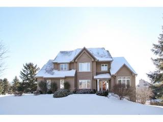 3874 Bridgewater Dr, Saint Paul MN  55127-6977 exterior