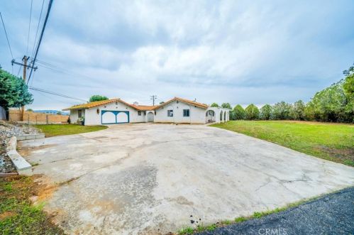 31050 Bedford Dr, Redlands, CA 92373-7413