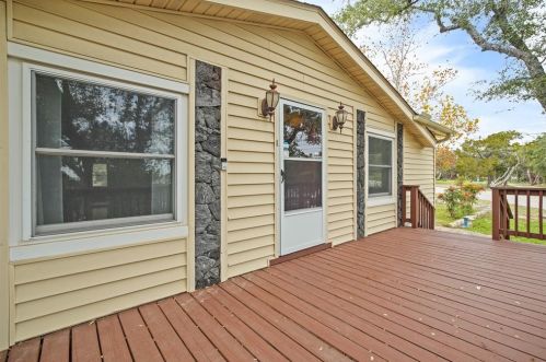 5116 Avispa Way, Austin TX  78738-7602 exterior