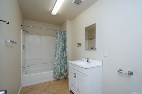 6060 Stearns St, Riverside CA  92504-1739 exterior