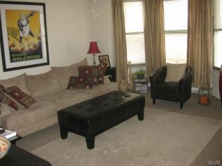 946 Hamilton St, Allentown PA  18101-2636 exterior