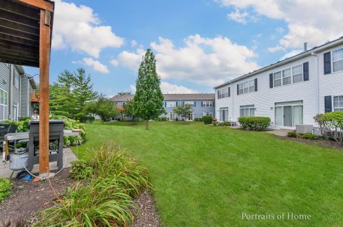 848 Woodewind Dr, Naperville IL  60563-4000 exterior
