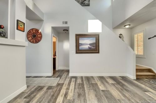 19312 58 Pl, Denver CO 80019-2027 exterior