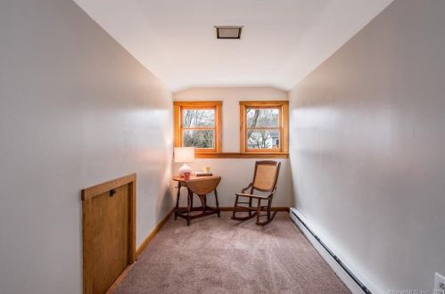 15 Old Black Point Rd, Niantic CT  06357-2813 exterior