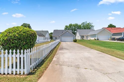 602 Fairgreen Trl, Stockbridge, GA 30281-7786