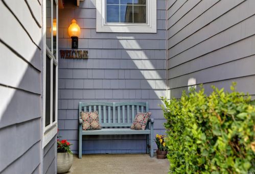 79 Mariners Cir, San Rafael, CA 94903-5106