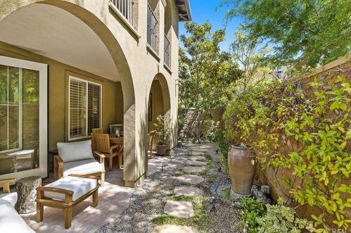 46 Gingerwood, Irvine CA  92603-0114 exterior