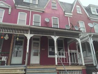 237 Elm Ter, York, PA 17401-2902