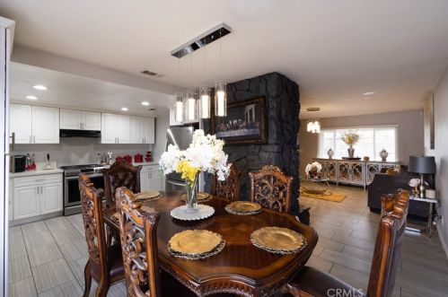 3911 Dalley Way, Riverside CA  92509-2707 exterior