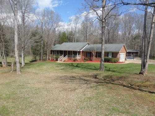911 Sandifer Rd, York, SC 29745-7526