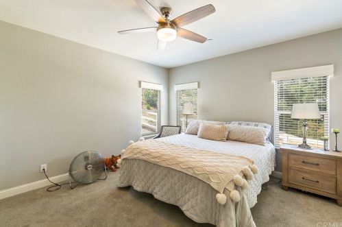 29885 Camino Del Sol Dr, Temecula CA  92592-2114 exterior