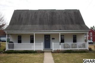 611 Hamilton St, Carlisle PA  17013-1925 exterior