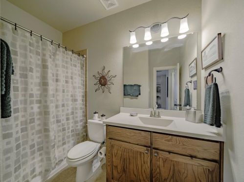 6731 Deleon St, Irving TX  75039-3437 exterior