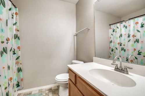 9945 Crystal Vly Way, Dallas TX  75227-5235 exterior