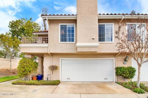 625 Baywood Ln, Simi Valley, CA 93065-7665