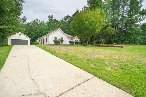 21 Olympia Ct, Newnan, GA 30265-1699