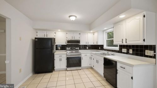 620 Mordington Ave, Charles Town, WV 25414-1424