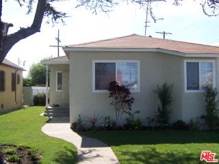 7217 Brighton Ave, Los Angeles, CA 90047-2206