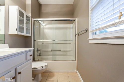 8615 Hope Mews Ct, Atlanta GA  30350-2961 exterior