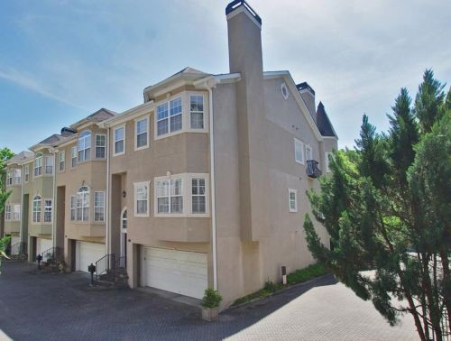 2475 Brookhaven Heights Ct, Atlanta GA  30319-5249 exterior