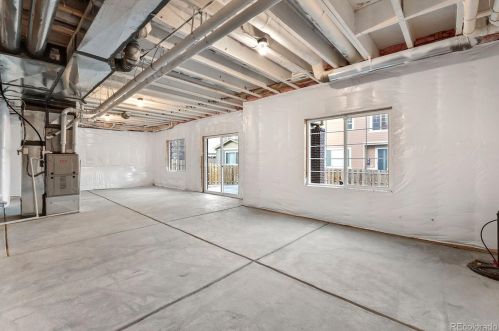 6632 Muscadine Ct, Denver CO  80016 exterior