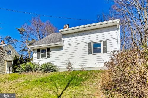 903 Robin Rd, Silver Spring MD  20901-1872 exterior