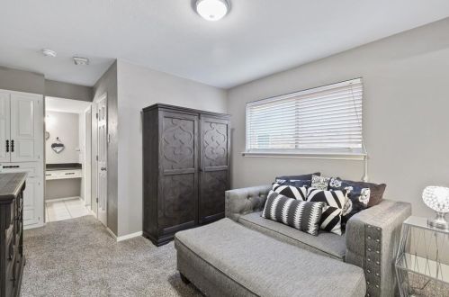 1413 Kingsbridge Dr, Garland TX 75040-3512 exterior