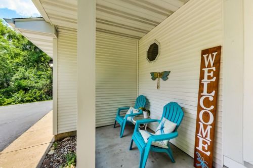 9403 Judge Ct, Spring Grove, IL 60081-8704