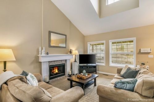 15813 Wintergreen St, Portland OR  97223-2624 exterior