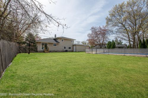 61 Western Dr, Wall Township NJ  07731-2727 exterior
