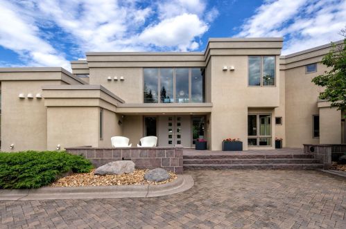 702 Cedar Gate Cir, Duluth, MN 55811-4455