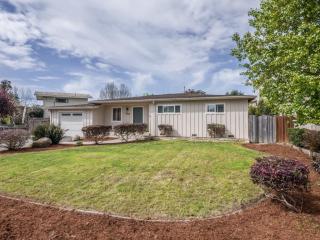 328 Martin Dr, Aptos, CA 95003-5043