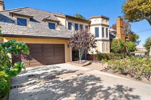 513 Anderson St, Manhattan Beach, CA 90266-6615