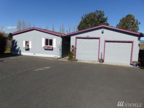 118 Golf Ct, Desert Aire, WA 99349-1969