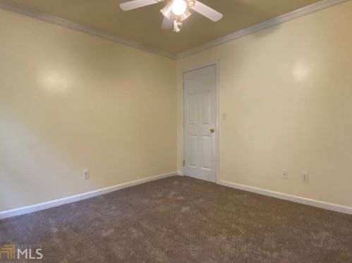 5779 Hillside Ave, Atlanta GA  30340-4325 exterior