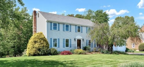 81 Cider Brook Dr, Hartford, CT 06109-3263