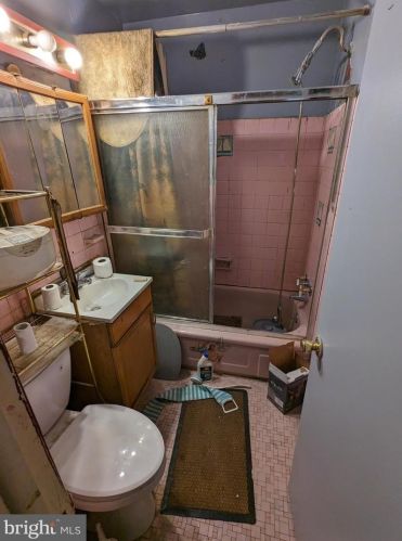 6017 11th St, Philadelphia PA  19141-3201 exterior