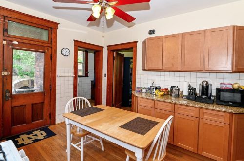 342 Ada St, Cincinnati OH 45219-1102 exterior