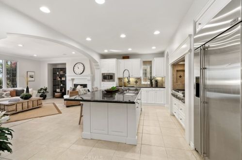 16 Dreamlight, Irvine CA  92603-4258 exterior