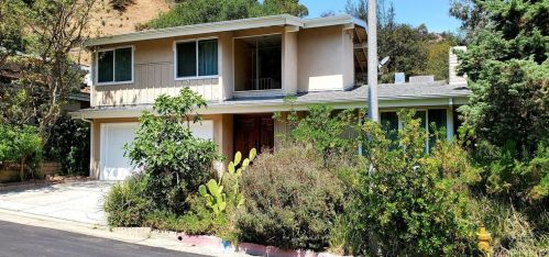 3463 Standish Dr, Van Nuys, CA 91436-4035