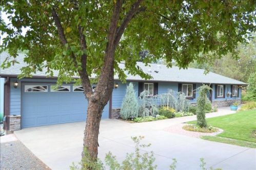 20570 Whitehaven Ln, Bend, OR 97702-9459