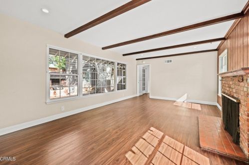 3855 Altura Ave, Glendale CA 91214-3456 exterior