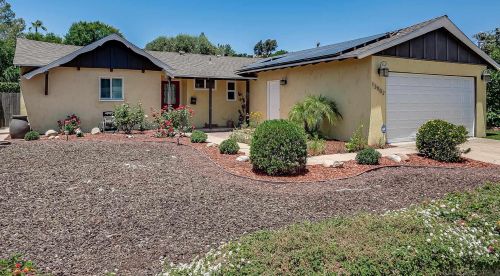 13902 Powers Rd, Poway, CA 92064-3204