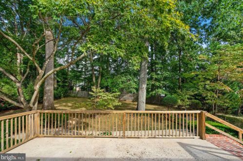 7301 Lackawanna Dr, Springfield VA  22150-4418 exterior