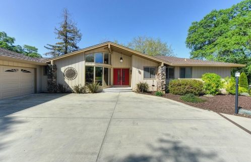2208 Peggy Ln, Folsom, CA 95762-3810